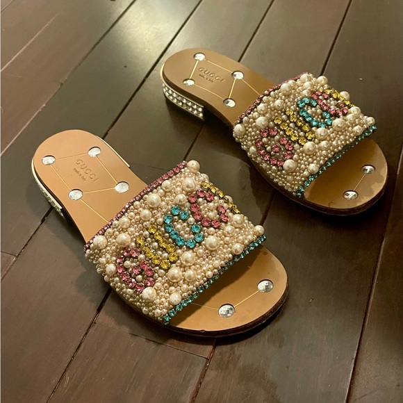 2019 Gucci Embellished Sandals - Picture 1 of 4